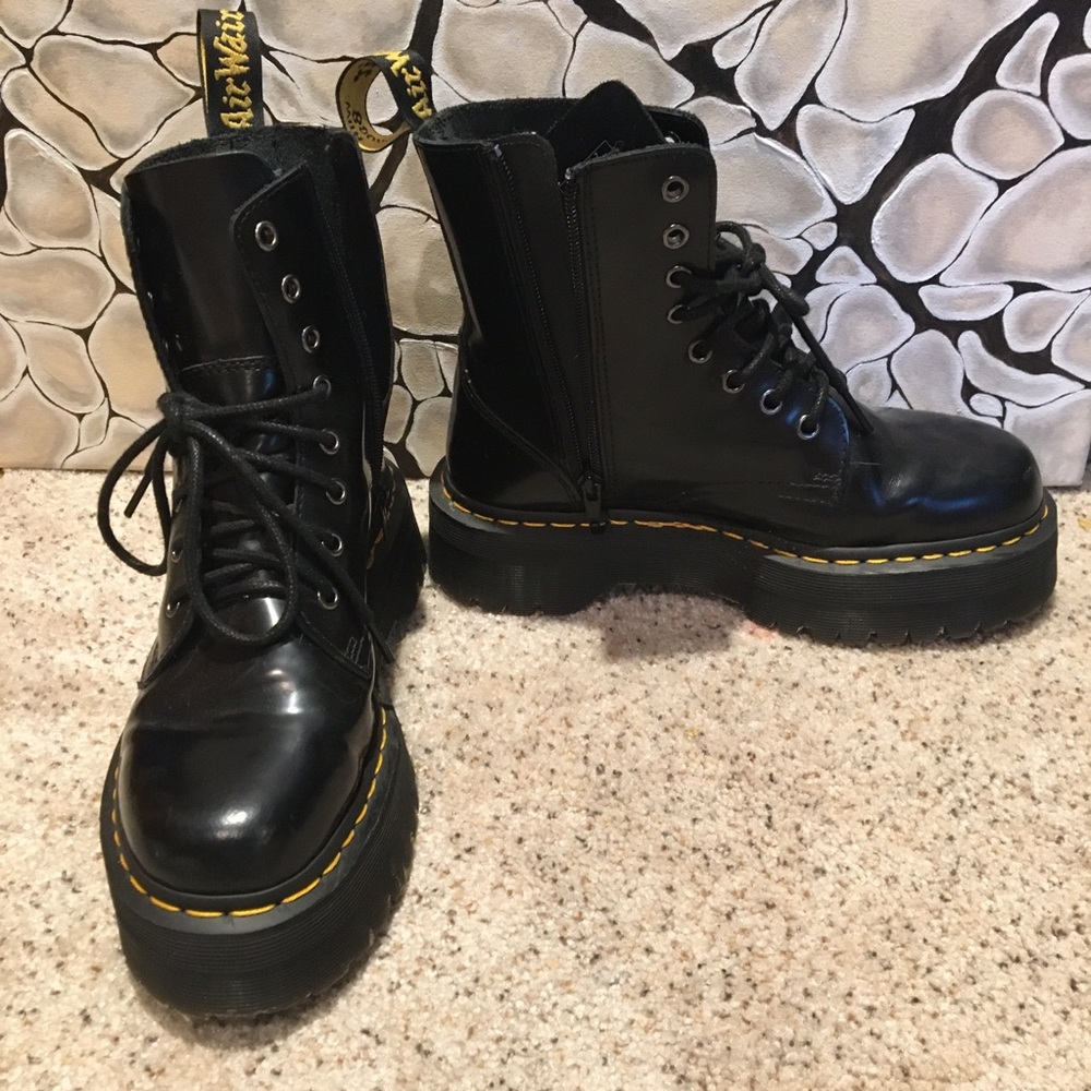 Jadon Dr. Martens